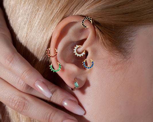 Cartilage Hoop Clicker with Nine Pieces Sapphire,Single Earring,14K Solid Gold,16G(1.2mm)