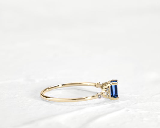 Sapphire with 8 Diamond 14K Solid Gold