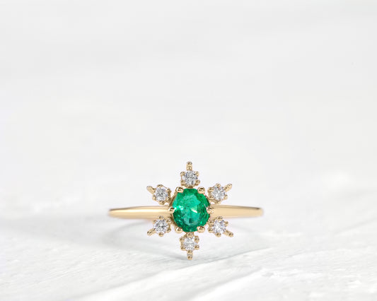 Dainty Ring, Snow Flake Ring, Emerald rose cut with Diamonds, 14K Gold | LR00053DE