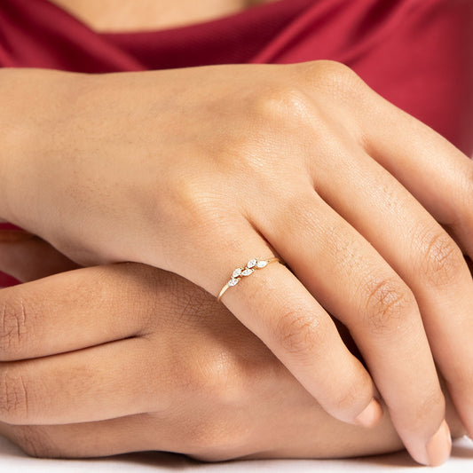 Five Pieces Marquise Cut Diamond Shining Design Ring 14K Gold