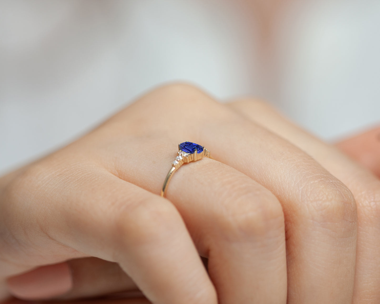 Sapphire Oval Cut with Sprinkled Diamonds 14K Solid Yellow Gold Ring | LR00054DS