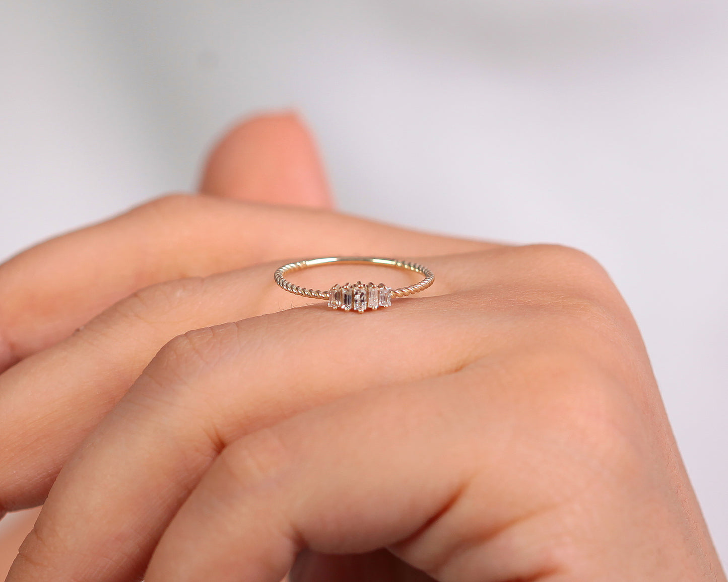 Baguette Cut Diamond Ring with Vertical Baguette Design Monting 14K