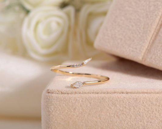 Snake Design Ring with Marquise and Round Cut Diamond 14K Gold
