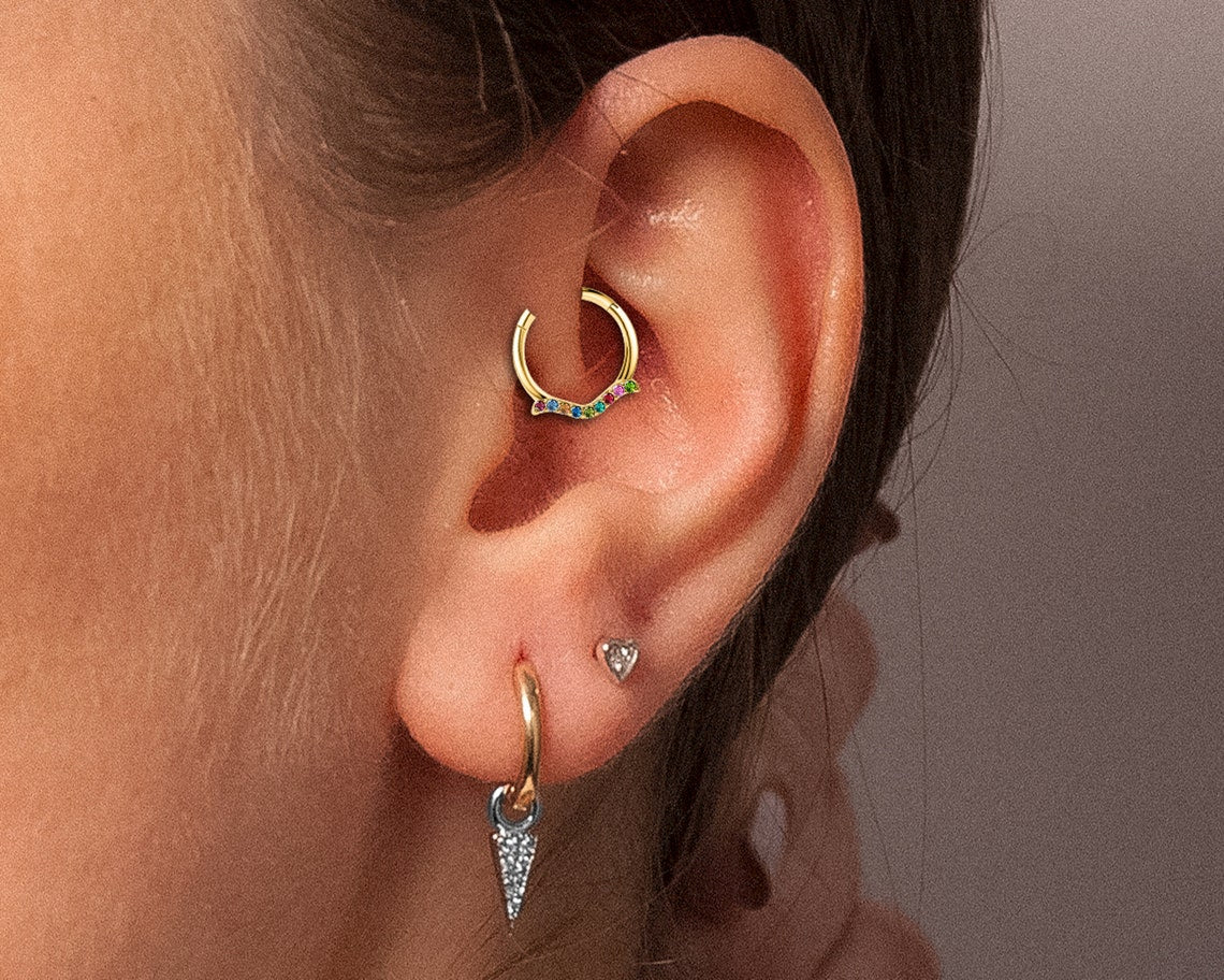 Cartilage Hoop Clicker Earring, Round Sapphire Dove Design Clicker