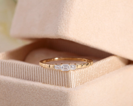 Three Baguette Cut Diamond Ring with Baguette Design Monting 14K Gold